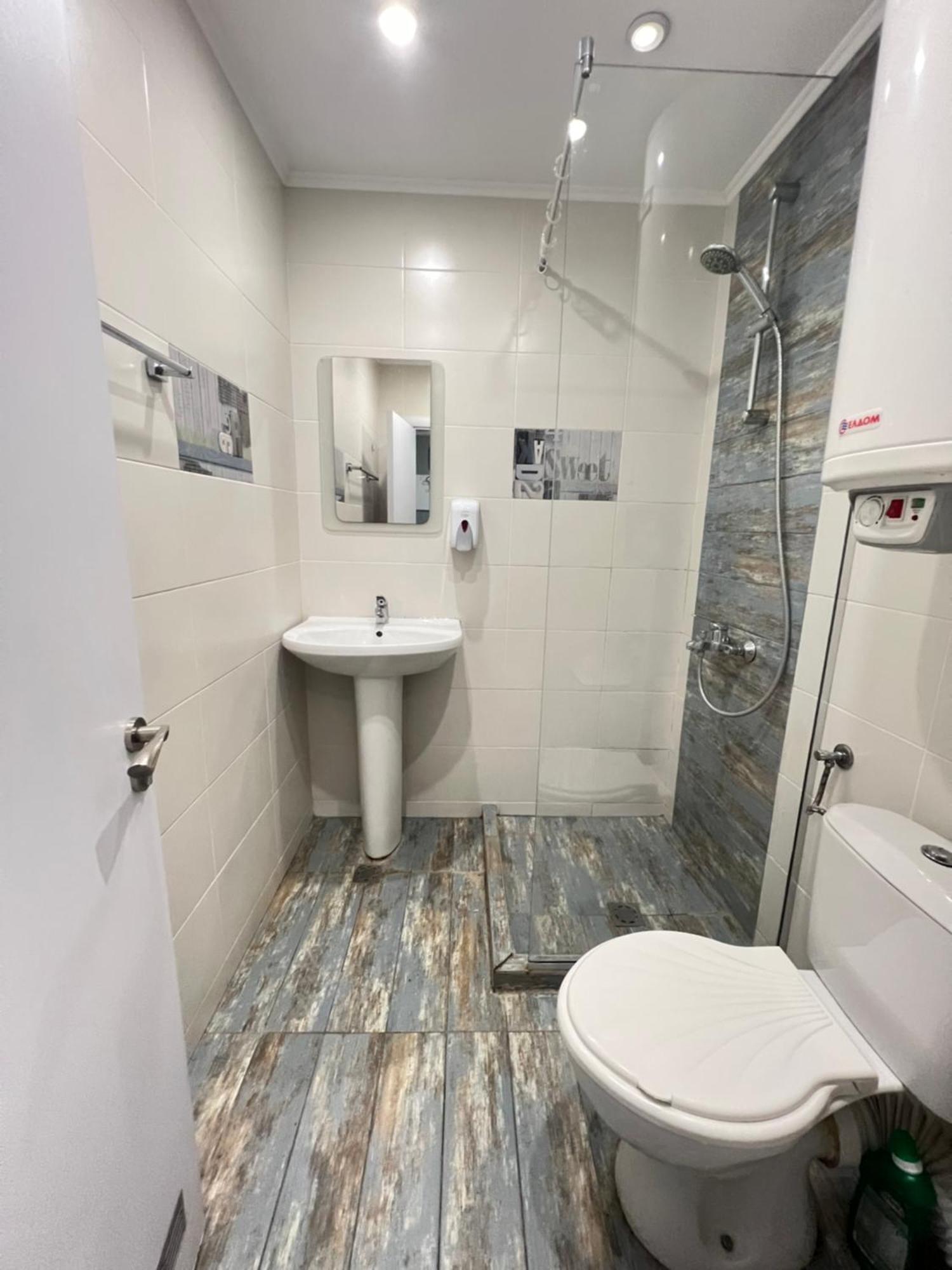 Sea Garden Apartment *